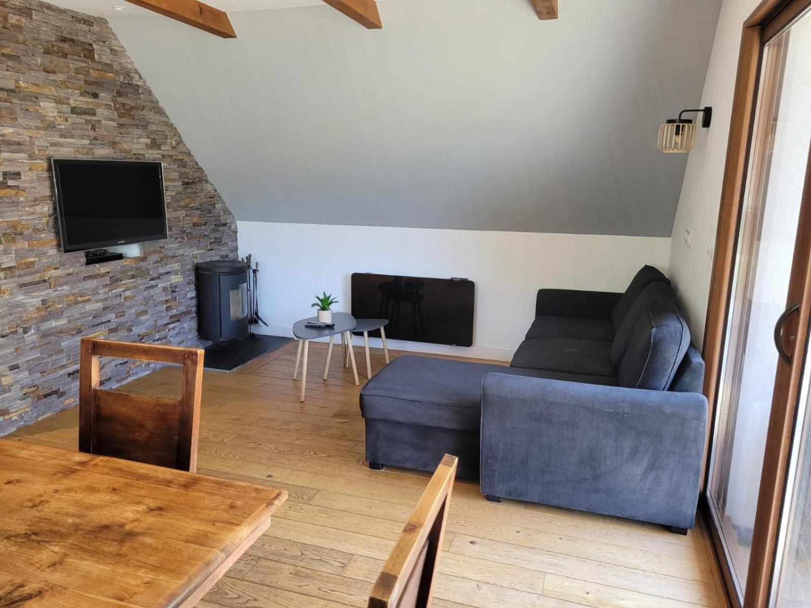Les Gites De Camparan - Gite "Le Petit Chalet" Exterior foto